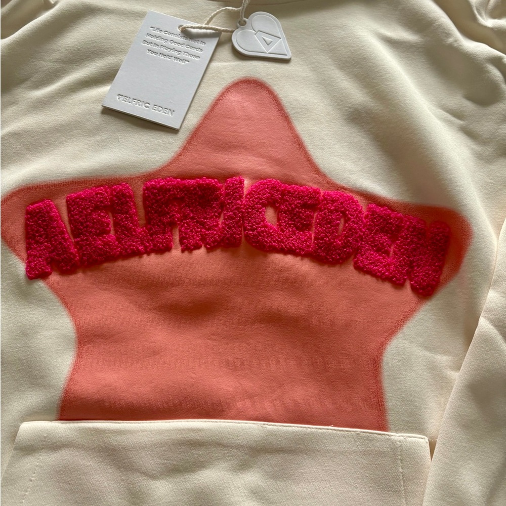 Aelfric Eden sweatshirt hoodie NWT
Beautiful off white hot pink & orange 
Size M - Picture 5 of 9
